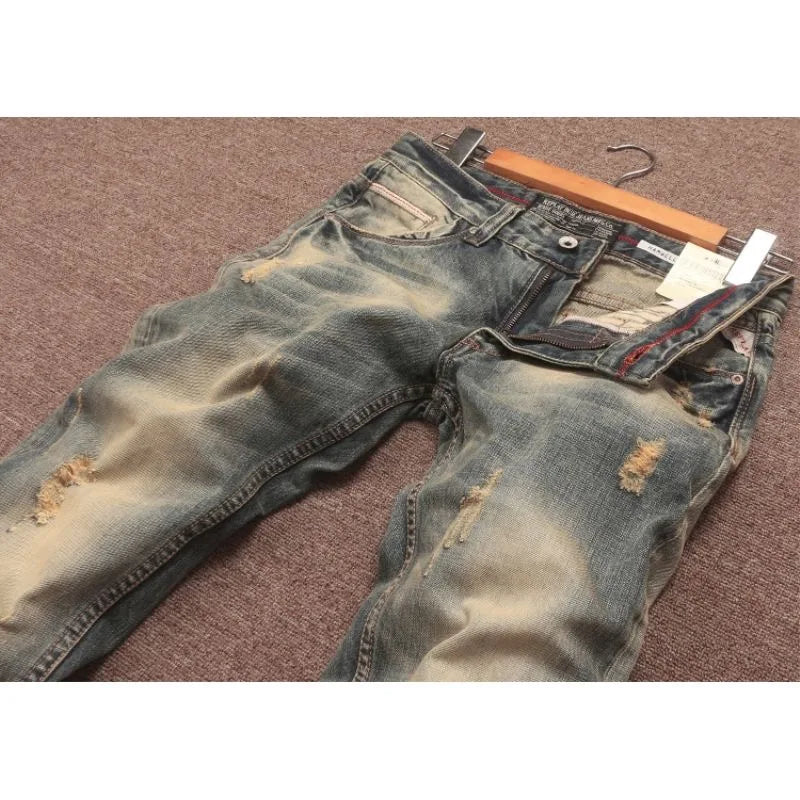 Calça jeans destroyed